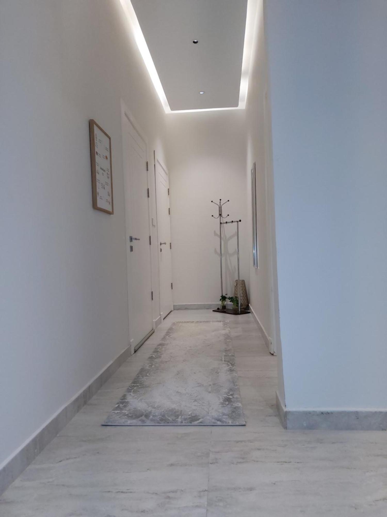 Apartment شقه فاخره بجوار الراشد مول *
